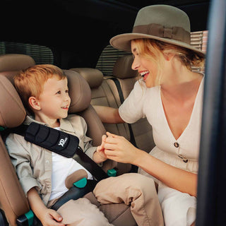 Britax Römer Advansafix Pro Car Seat – Warm Caramel Lux Collection