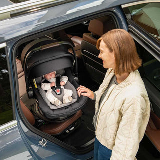 Nuna BASE CURV – Black | NEXT System Car Seat Base