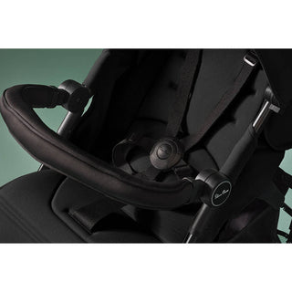 Silver Cross Pop Stroller – Lightweight, Lie-Flat Seat, Birth to 22kg | One-Hand Fold, UPF 50+ Hood