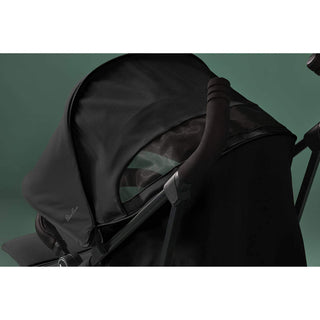Silver Cross Pop Stroller – Lightweight, Lie-Flat Seat, Birth to 22kg | One-Hand Fold, UPF 50+ Hood